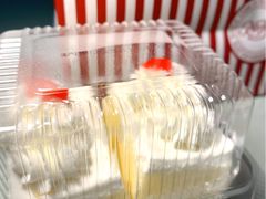 鲜奶小方蛋糕-红宝石·鲜奶小方·海派西点房(丰庄店)