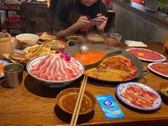 -萍姐火锅·公路夜市(武汉首店)