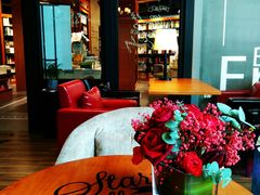 -西西弗书店&矢量咖啡(凯德晶萃广场店)