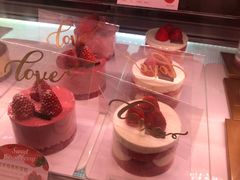 -巴黎贝甜(大宁国际商业广场店)