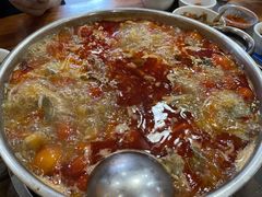 -黄利砖万峰林布依特色酸笋牛肉馆