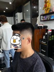 -MARTIN'S BARBER SHOP男士理发馆
