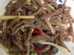 -黄桷树曹家私房菜(江与城店)