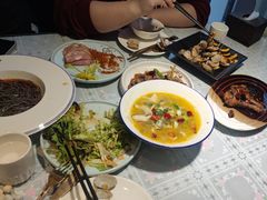 -忘忧草融合私房菜(红鼎国际店)
