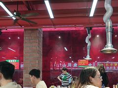 -养牛邓·潮汕牛肉海鲜自助火锅(广州店)