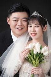 -雪中彩影婚纱摄影·微光艺术中心