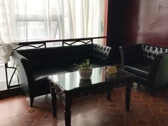 -丝路天山酒店(国际大巴扎店)