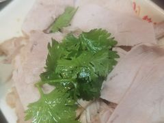 -亮亮面馆(经六路店)