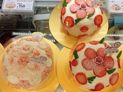 -花花卷卷·鲜食蛋糕(静安久光百货店)