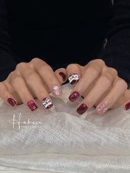 -花岐款式专研健康美甲沙龙