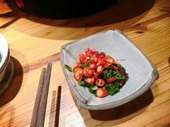 -野山舂·贵州现舂酸汤火锅(鸿通城店)