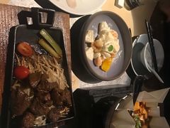 -穹六人间 people 6(岳阳路店)