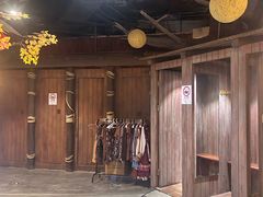 -暴风岛沉浸式体验馆(百联世纪店)