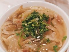 -犇逸·乐山跷脚牛肉·四川现炒(览海店)