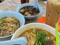 -金沙园生肉面(Jalan Pantai)