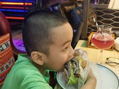 -Famous肥猫墨西哥音乐餐吧(五棵松华熙LIVE店)