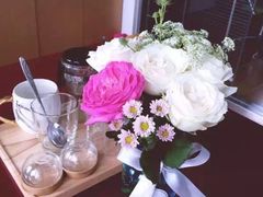-亭亭鲜花店(中山北路店)