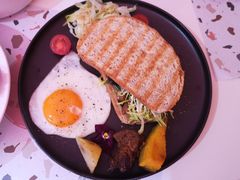 北鹿慢炖牛肉brunch-公园北鹿·铃兰餐厅(齐盛湖店)