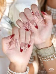 -U+nail优加专业美甲美睫