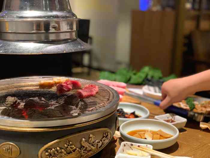 泥炉烧肉师(新街口金銮巷店)-"种草很久的烤肉店了,周一中午去的时候