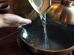 -享润四季椰子鸡音乐主题餐厅(晋江万达店)