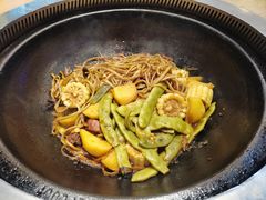 -咱屯子铁锅炖直营店(保利店)