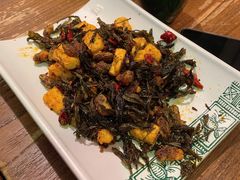 普洱茶炒包浆豆腐-云海肴·汽锅鸡·云南菜(美罗城店)