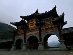 -冕宁灵山寺