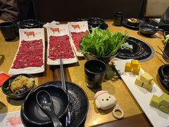 -左庭右院鲜牛肉火锅(金山万达店)