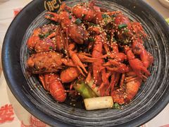 -肥肥虾庄·金牌油焖大虾(汉口城市广场店)