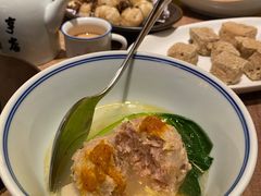 蟹粉狮子头-香园茶社·金陵小灶(老门东店)