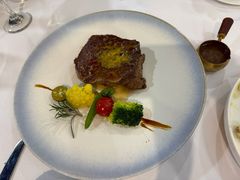 扒鹅肝小牛排-维兰西餐(万泉河店)