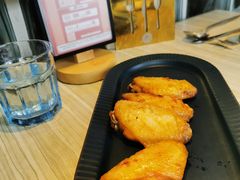 鸡翅-必胜客(证大大拇指店)