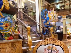 -more than meow吴止猫主题餐厅(承德 中船汇店)