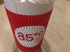 -85度C(生甜甜圈研究工坊·上海平凉店)