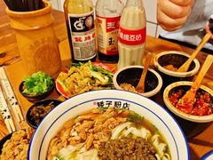 -矮子粉店1985·长沙米粉(湘春路店)