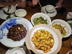 -洞庭土菜馆(易发广场店)