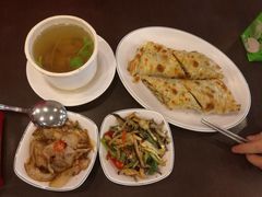 -高雄杨宝宝锅贴