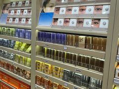 -moody彩瞳(环宇城店)