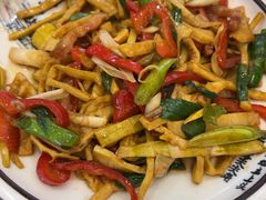 -自游人·美食一楼