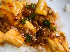 牛脊髓盖饭-曾牛肉