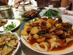 新疆大盘鸡-新粤新疆菜清真餐厅(拱北店)