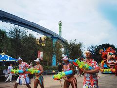 -七彩云南欢乐世界