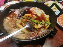 -老滇山寨•云南特色菜•地方菜•民族风情歌舞表演(金碧店)