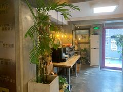 -HIGH FIVE哈福手工汉堡(桂林路店)