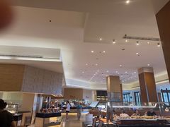 -亚龙湾希尔顿自助餐厅·海鲜·烧烤·沙滩BBQ·现场乐队