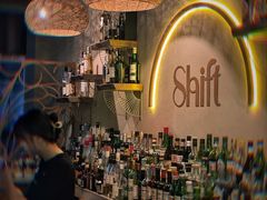 -Shift cocktail bar鸡尾酒吧