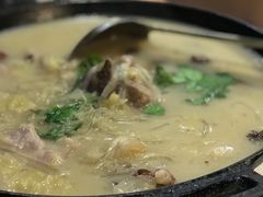 排骨炖酸菜粉条-四姐妹东北饺子(沙尾路店)