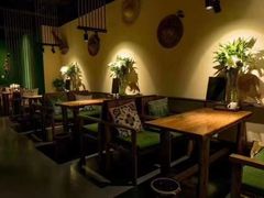 -八月美食小馆(银泰城总店)