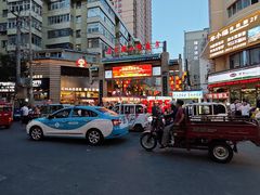 -正宁路小吃夜市